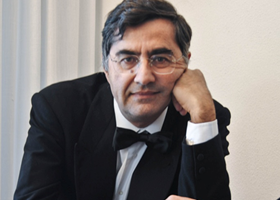 羅馬音樂學院鋼琴教授、泓鈺音樂預科特聘教授-Riccardo Marini